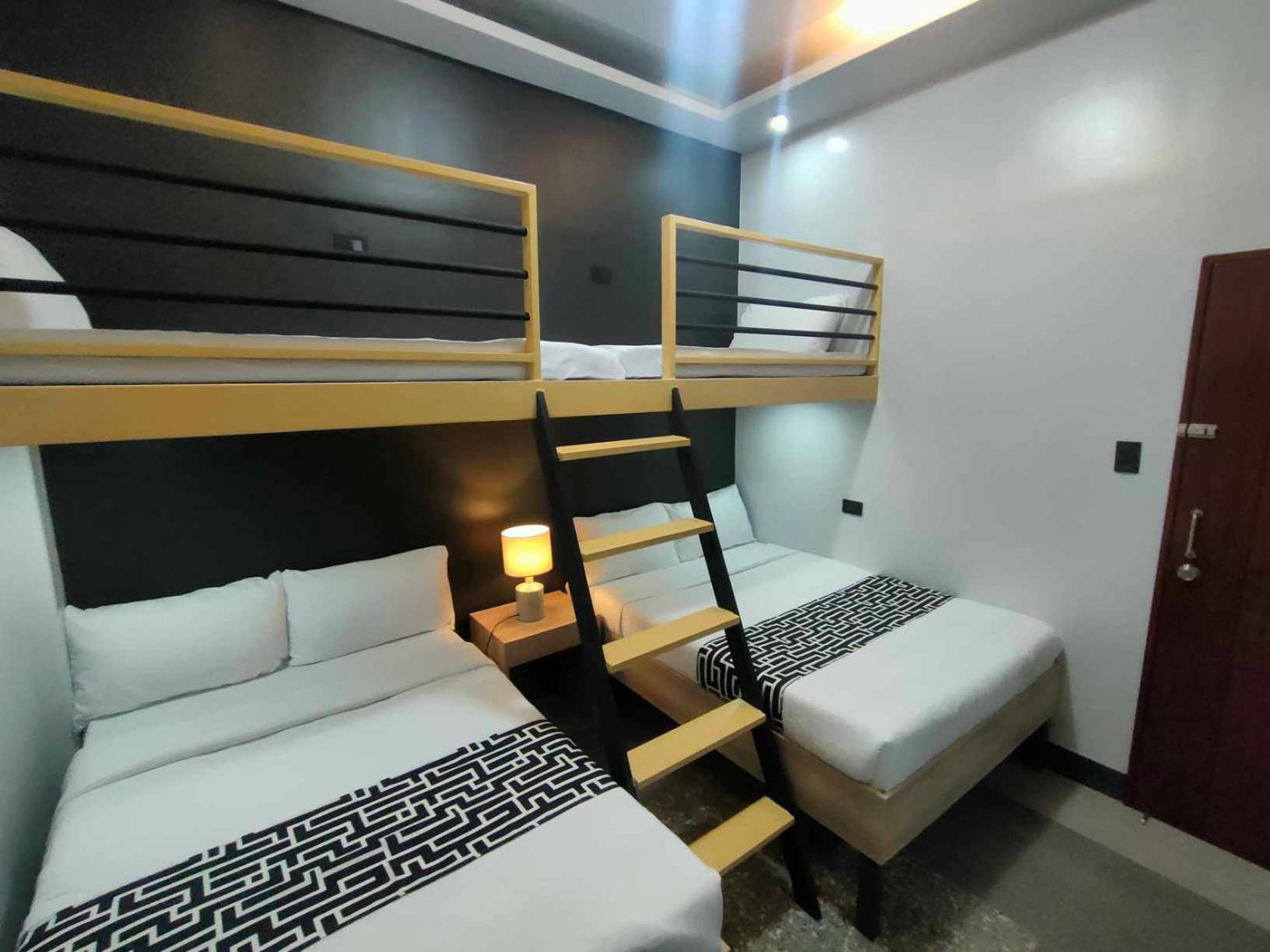 Sands Hotel Nasugbu Exterior photo